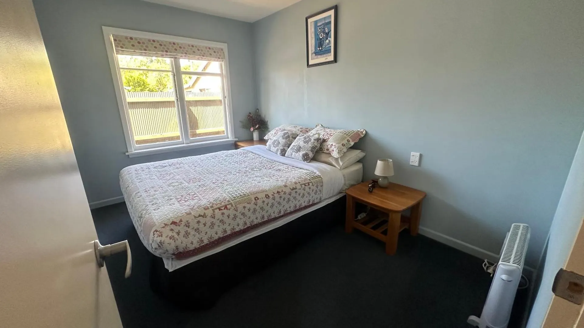 Sunny House With 5 Bedrooms Christchurch