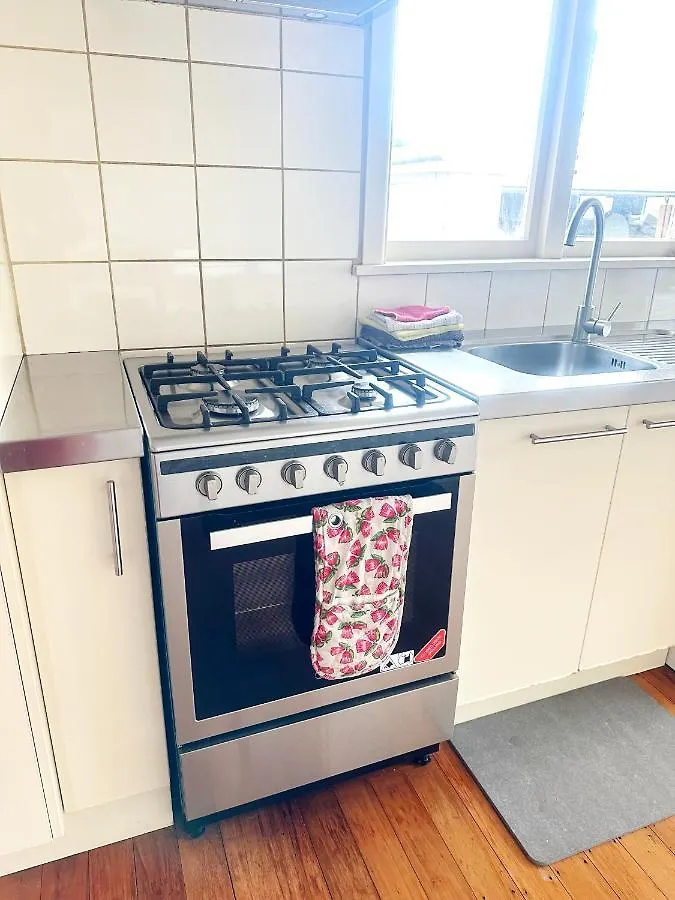 Sunny House With 5 Bedrooms Christchurch Holiday home